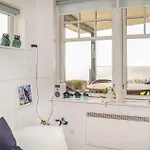 Two-bedroom In V Feriehus *