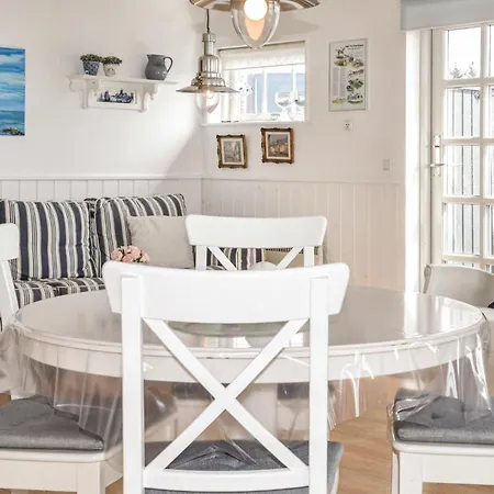 Stunning In V With Kitchen * Esbjerg